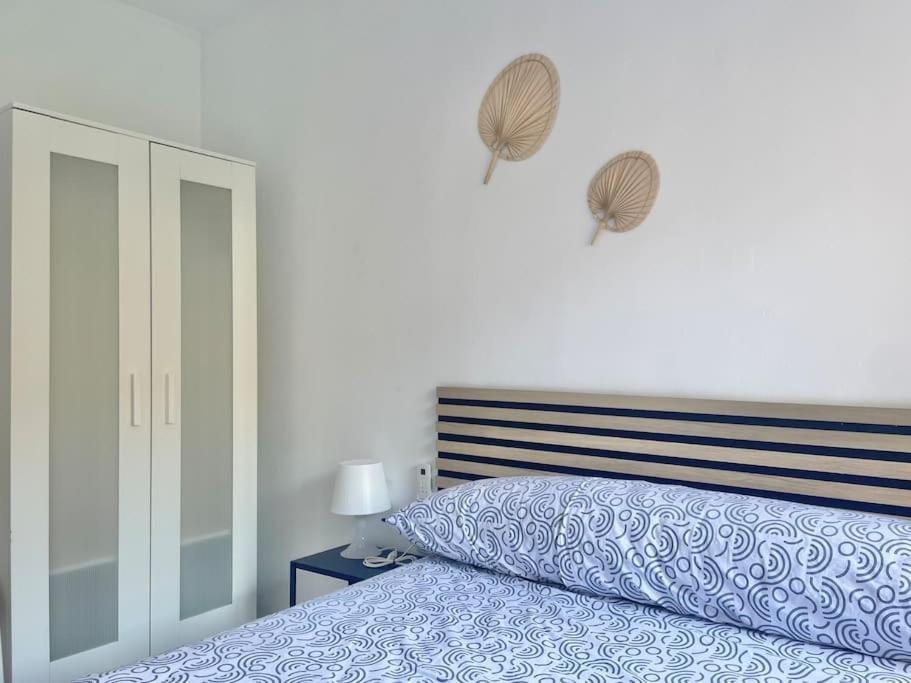 3 Habitaciones, Terraza Y A 200 Metros De La Playa * Màlaga